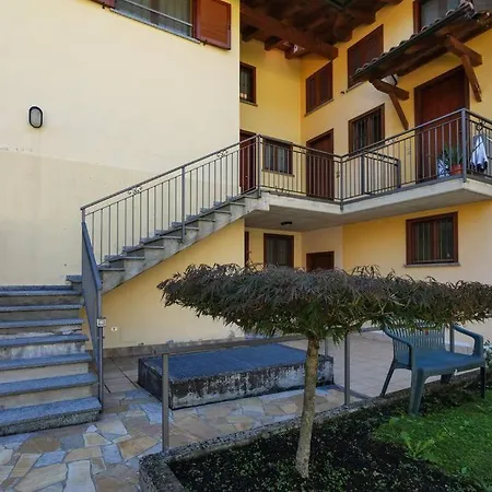 Ranzanico Trilocale Vista 6 Posti Letto Fast Wi-fi Checkin24h 아파트 Dosso (Bergamo)